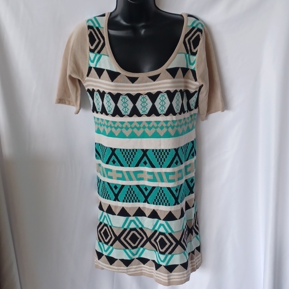 T/O Tribal Aztec Print Scoop Neck Sweater Dress Size M